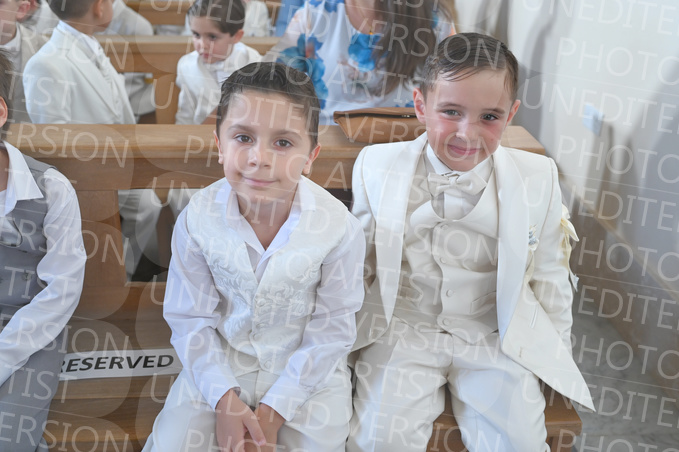 Holy-Communion_1521