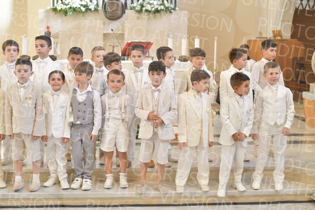 Holy-Communion_1532