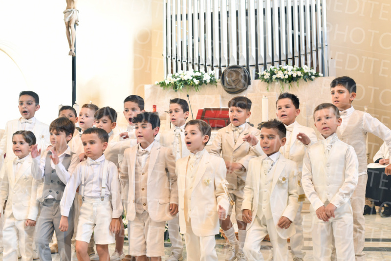Holy-Communion_1558
