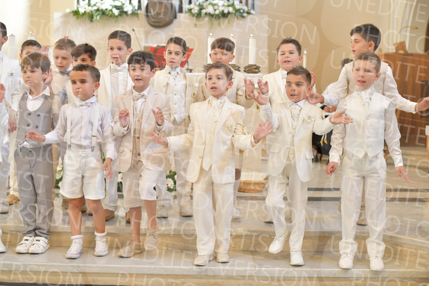 Holy-Communion_1564