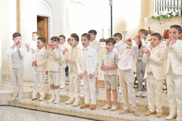 Holy-Communion_1620