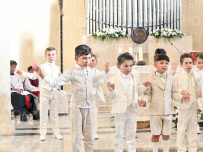 Holy-Communion_1641-1