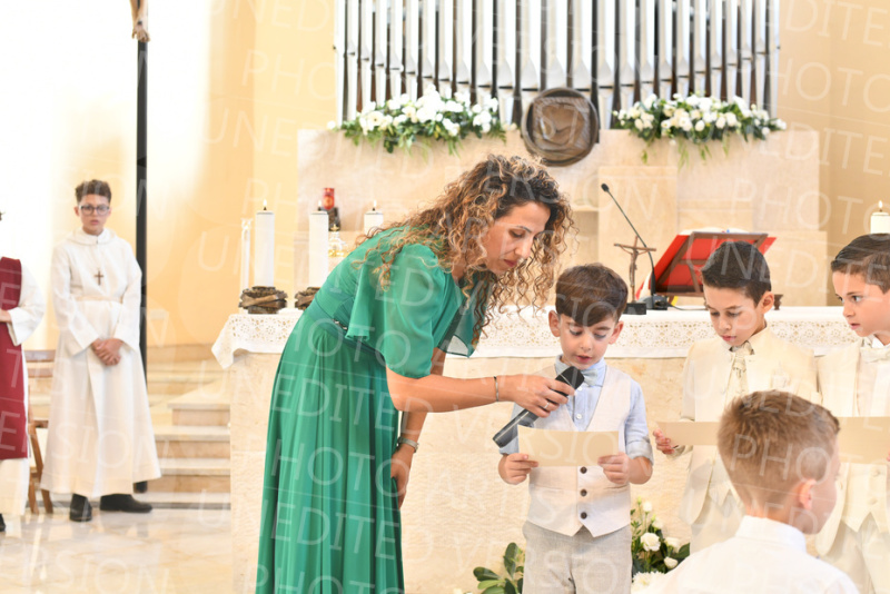 Holy-Communion_1652