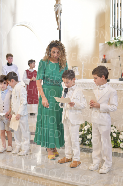 Holy-Communion_1668
