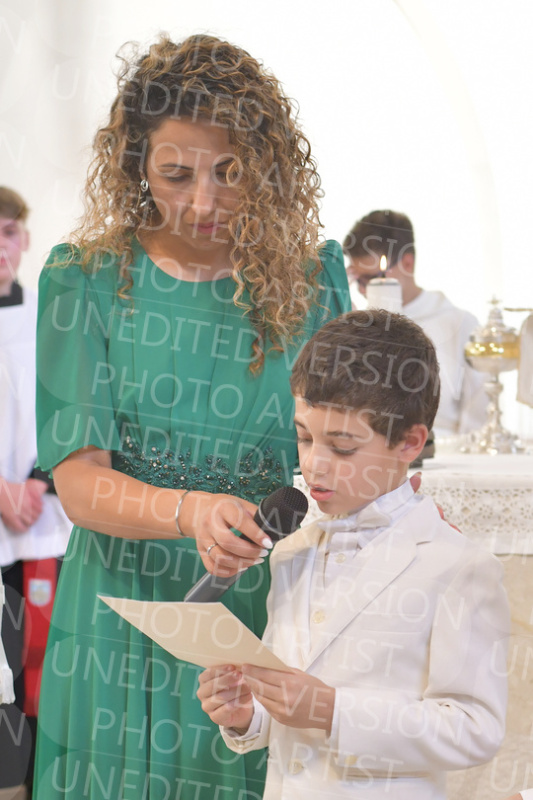 Holy-Communion_1677