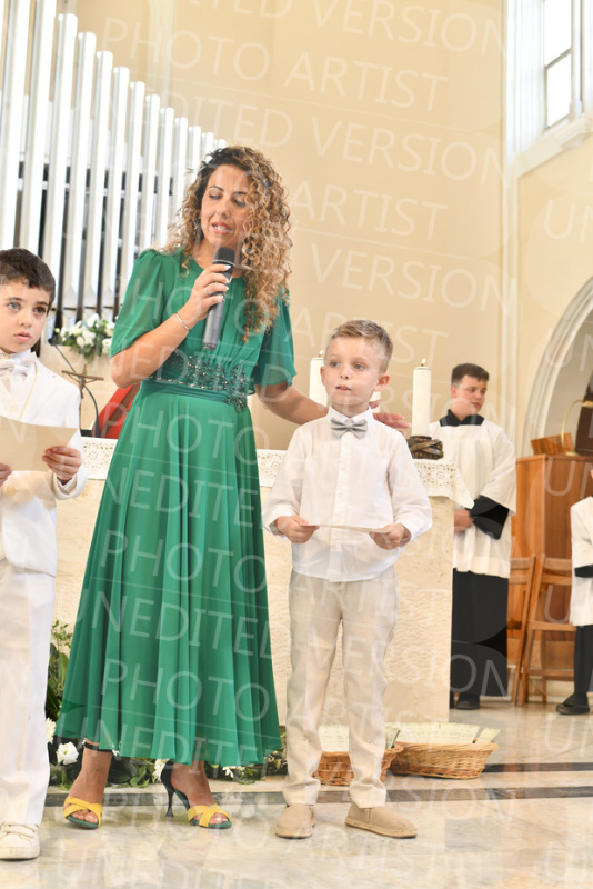 Holy-Communion_1687