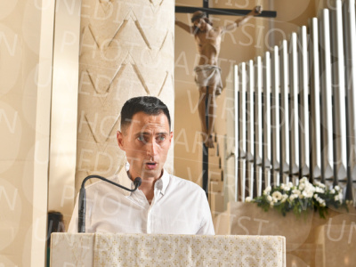 Holy-Communion_1689-1