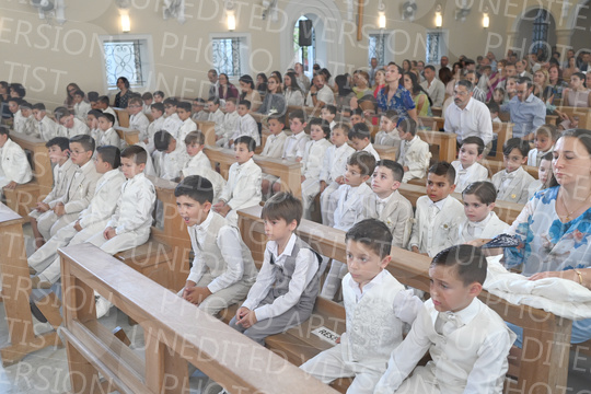 Holy-Communion_1701-1
