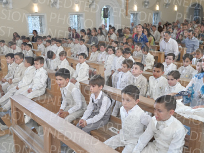 Holy-Communion_1701