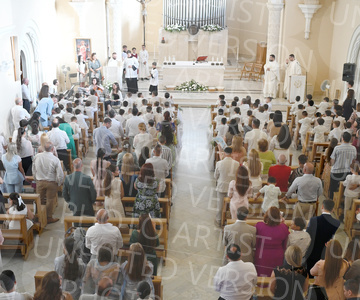 Holy-Communion_1705-1