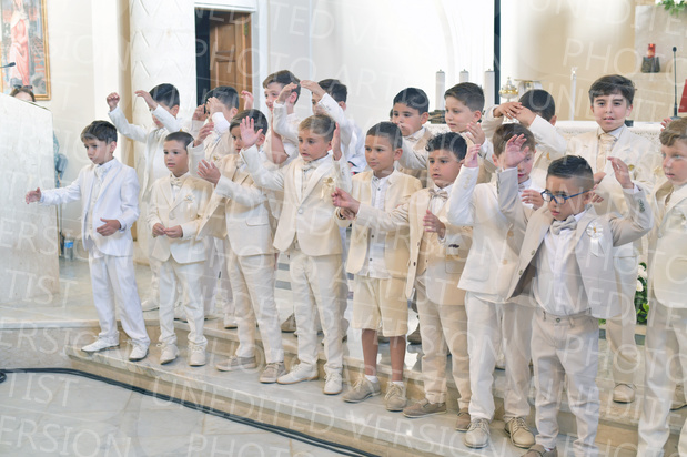 Holy-Communion_1723-1