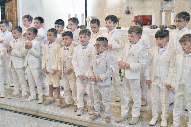 Holy-Communion_1727