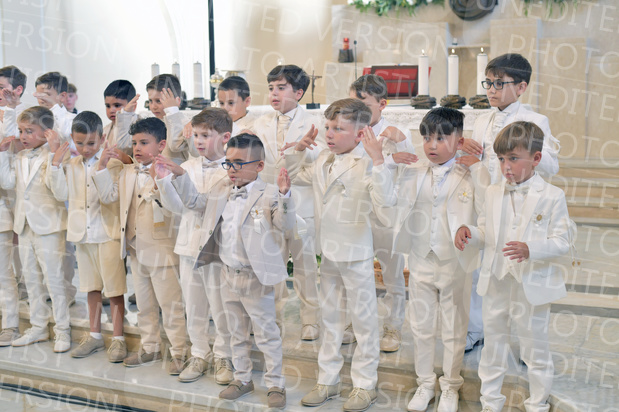 Holy-Communion_1730