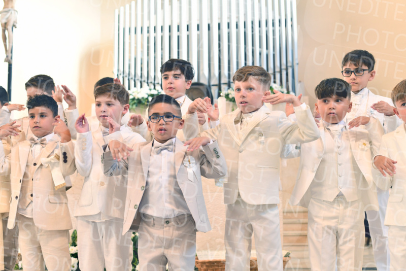 Holy-Communion_1735