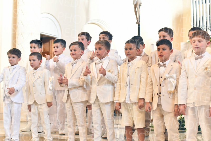 Holy-Communion_1747