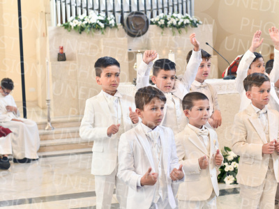 Holy-Communion_1770-1