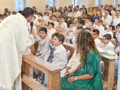 Holy-Communion_1819-1