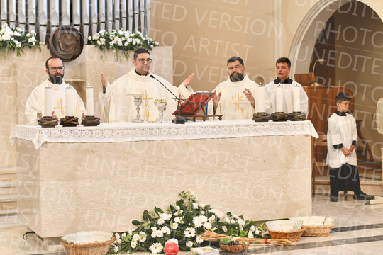 Holy-Communion_1943