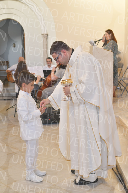Holy-Communion_2001