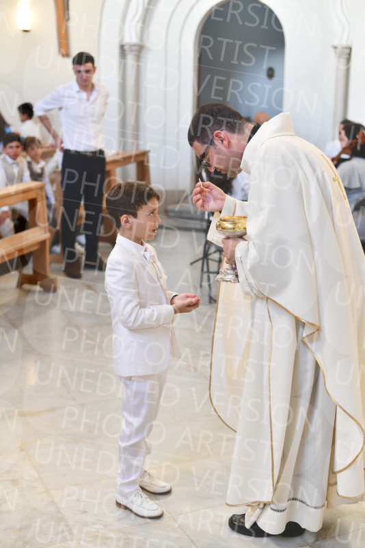 Holy-Communion_2011-1