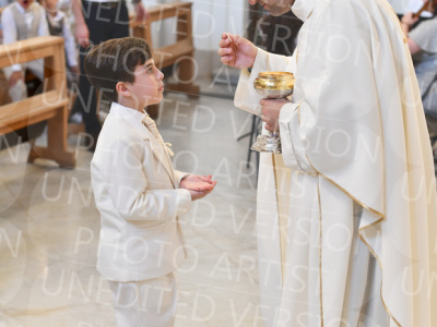 Holy-Communion_2015-1