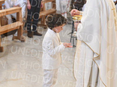 Holy-Communion_2029-1