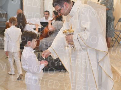 Holy-Communion_2033-1