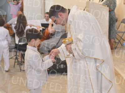 Holy-Communion_2037-1
