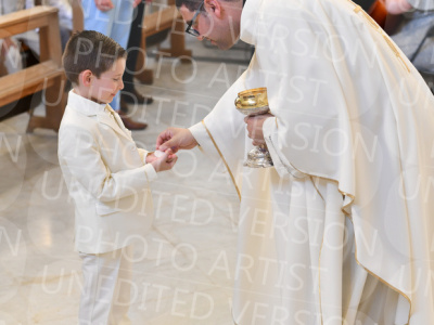 Holy-Communion_2041-1