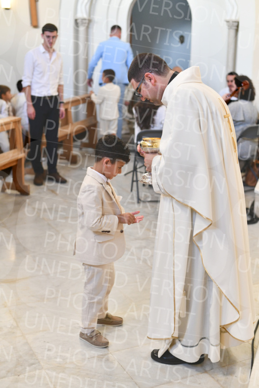 Holy-Communion_2052-1