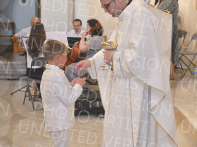 Holy-Communion_2053-1