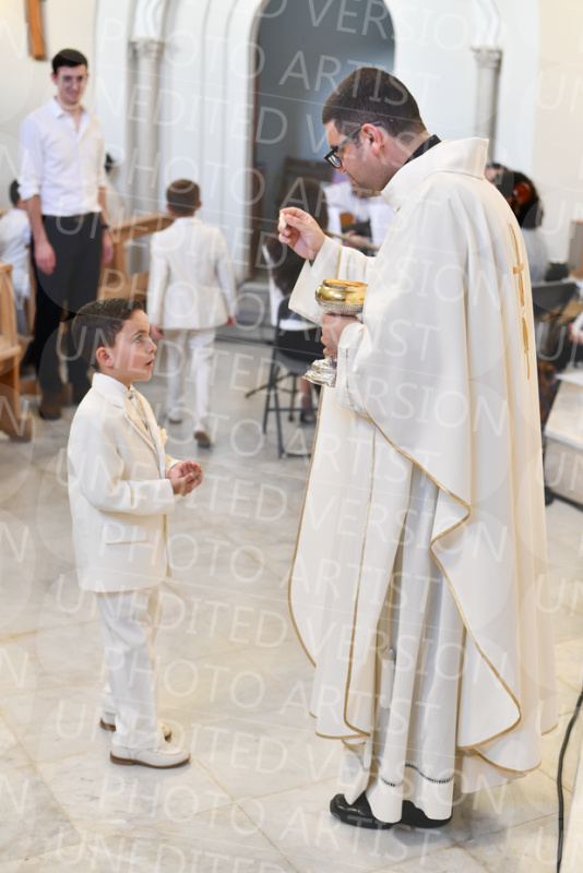 Holy-Communion_2058-1