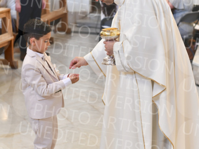 Holy-Communion_2069-1