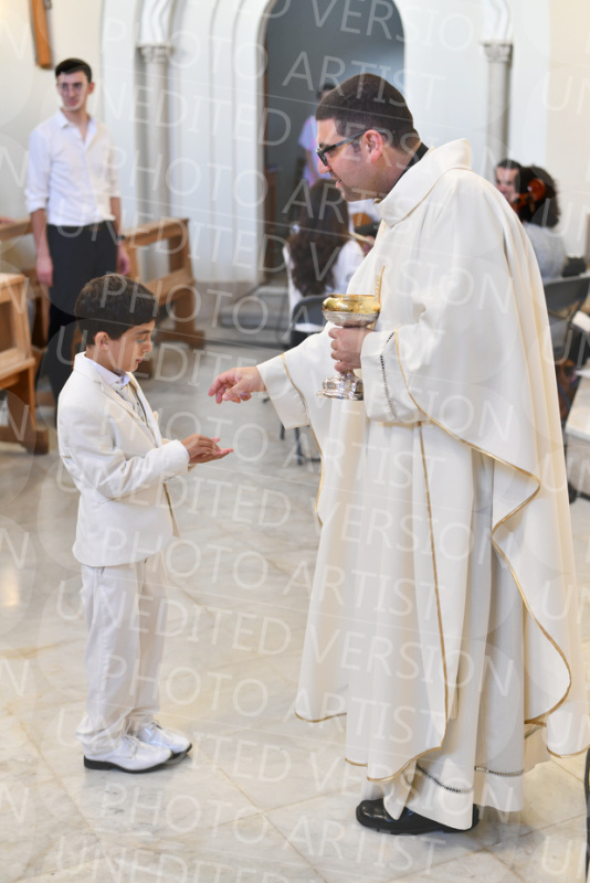 Holy-Communion_2073-1