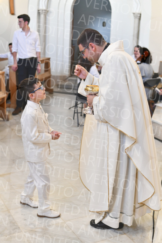 Holy-Communion_2075-1