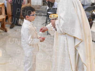 Holy-Communion_2076-1
