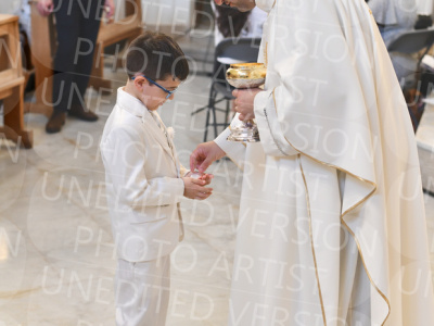 Holy-Communion_2078-1