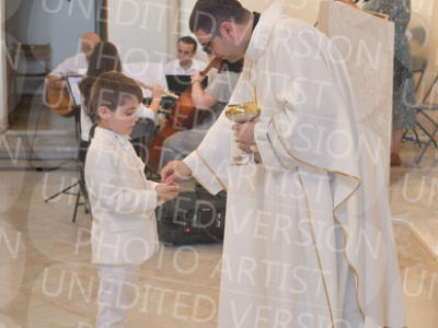 Holy-Communion_2079-1
