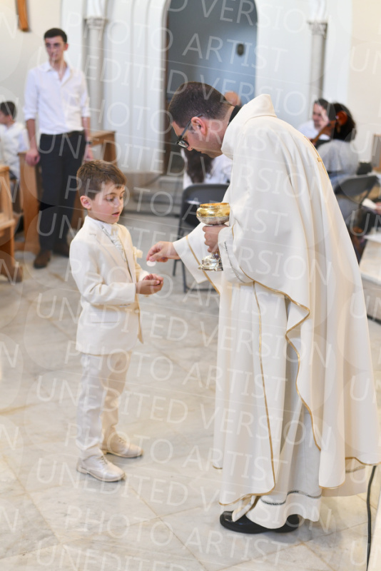 Holy-Communion_2081-1