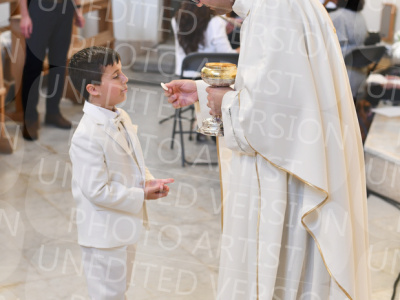 Holy-Communion_2085-1