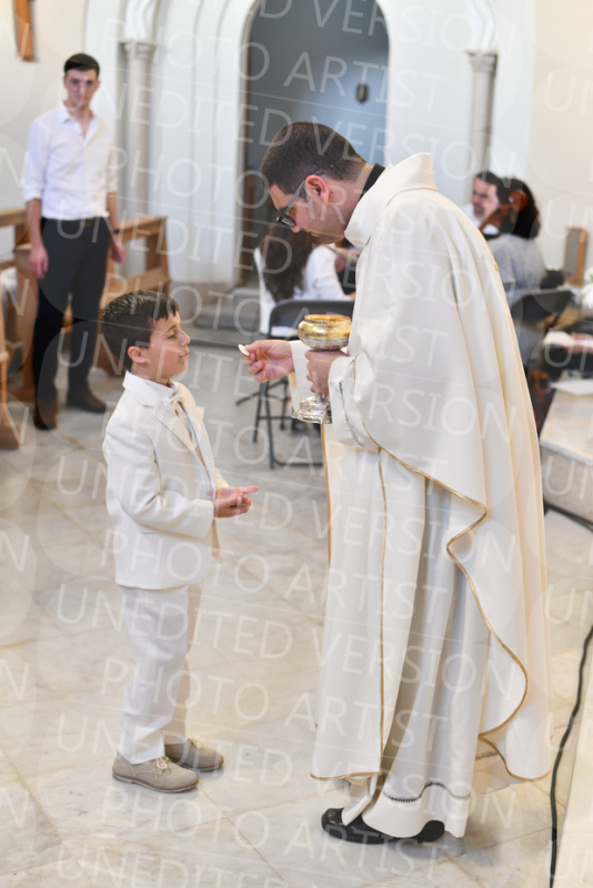 Holy-Communion_2085-1