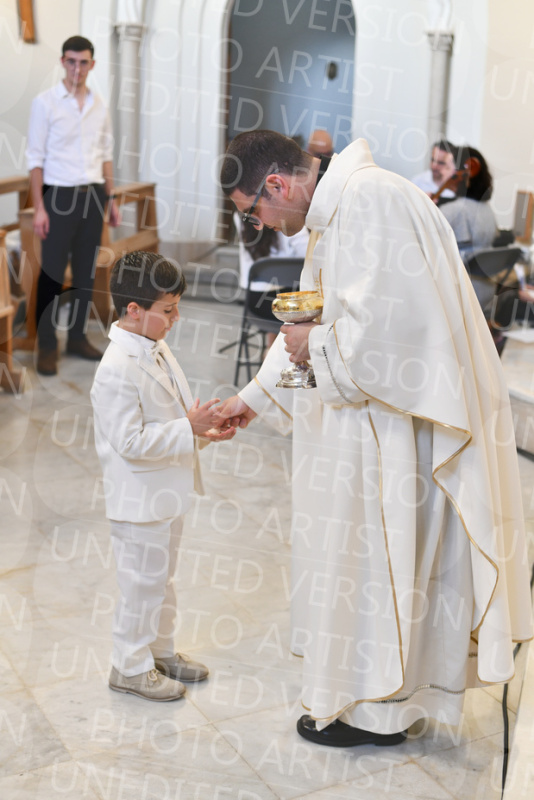 Holy-Communion_2086