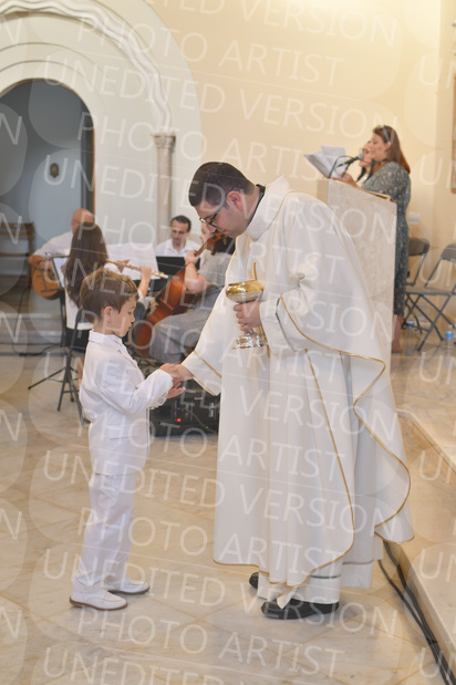 Holy-Communion_2087-1