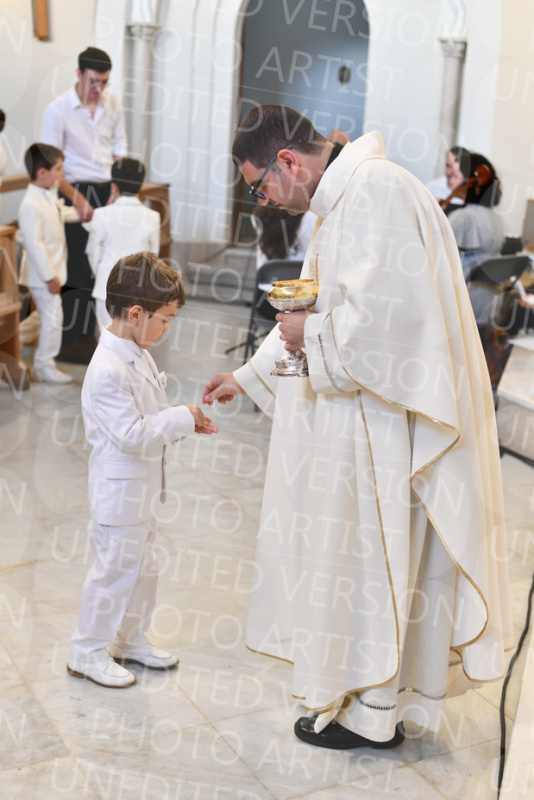 Holy-Communion_2090-1