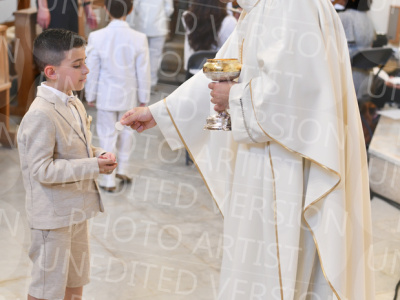 Holy-Communion_2093-1