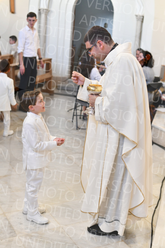 Holy-Communion_2101