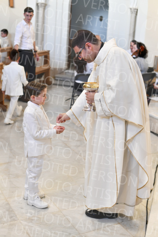 Holy-Communion_2102-1