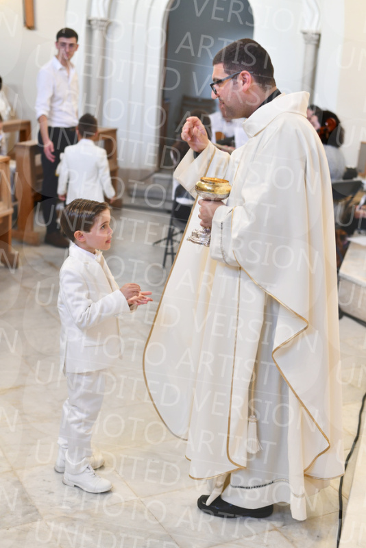 Holy-Communion_2104