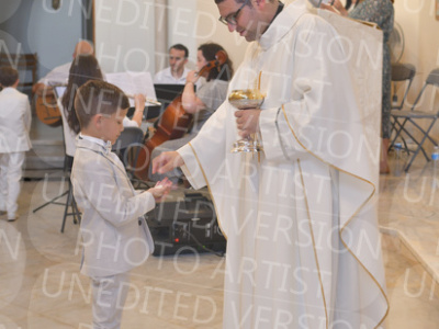 Holy-Communion_2105-1