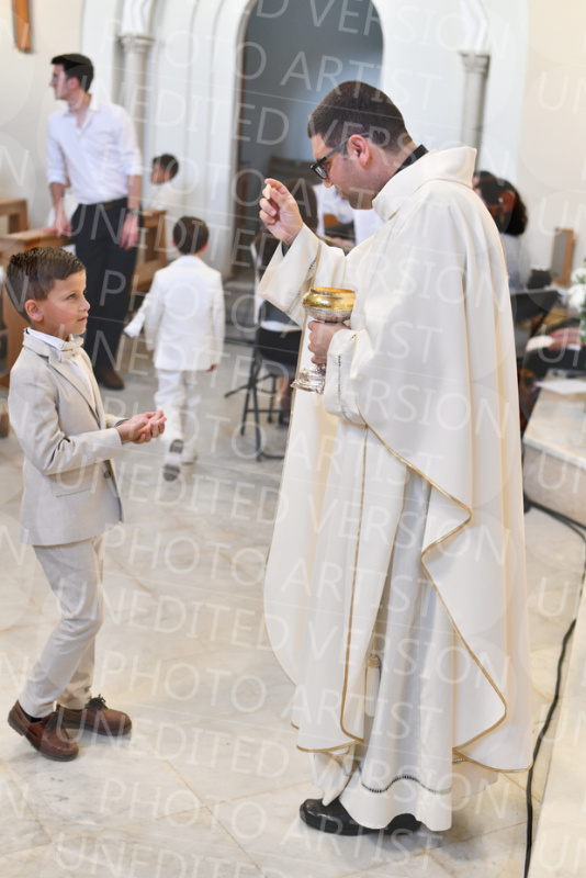 Holy-Communion_2106